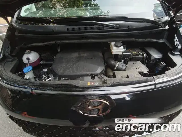 Hyundai Staria 2023 — Photo 6/7
