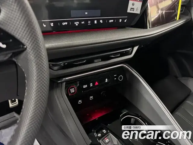 Audi Q5 2025 — Фото 12/15