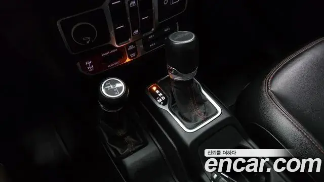 Jeep Gladiator 2022 — Şəkil 22/30