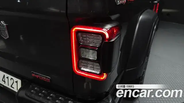 Jeep Gladiator 2022 — Şəkil 30/30