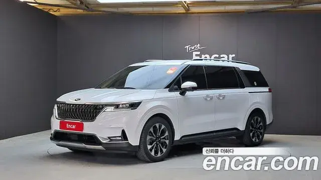 Kia Carnival 2021 — Photo 8/34
