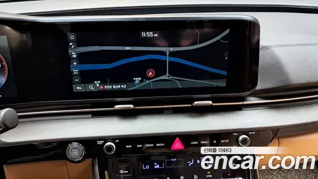 Kia Carnival 2021 — Photo 2/34
