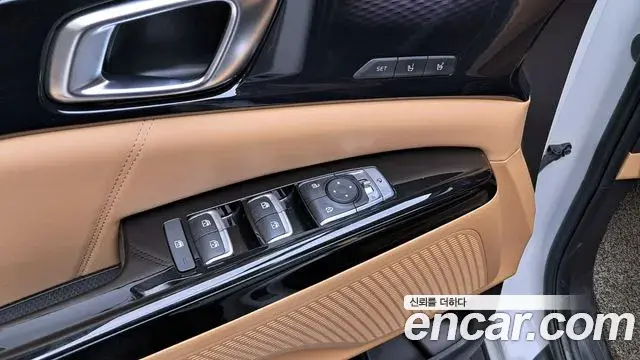 Kia Carnival 2021 — Photo 22/34