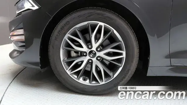 Kia K5 2021 — Photo 21/33