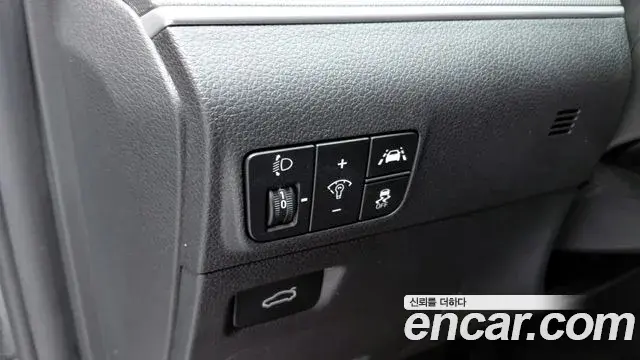 Kia K5 2021 — Photo 4/33