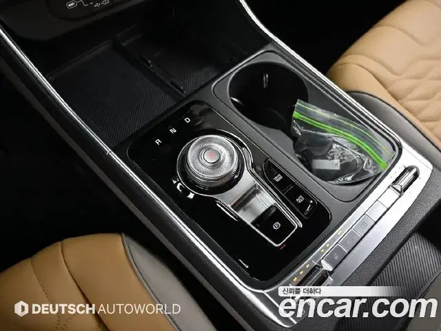 Kia Carnival 2024 — Şəkil 17/20