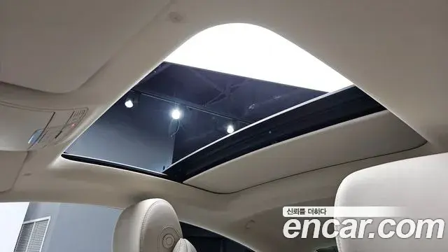 Mercedes-Benz E-Class 2023 — Şəkil 25/37