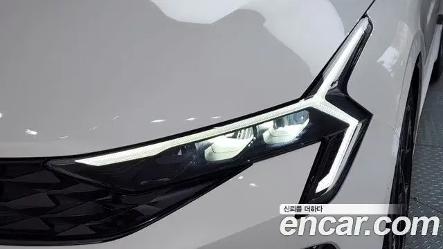 Kia K5 2024 — ფოტო 7/34