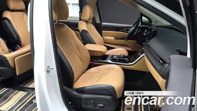Kia Carnival 2021 — Şəkil 11/20