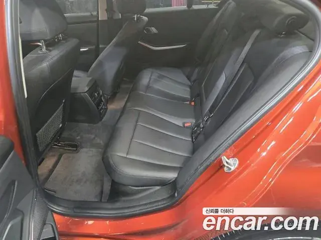 BMW 3 Series 2020 — ფოტო 7/20