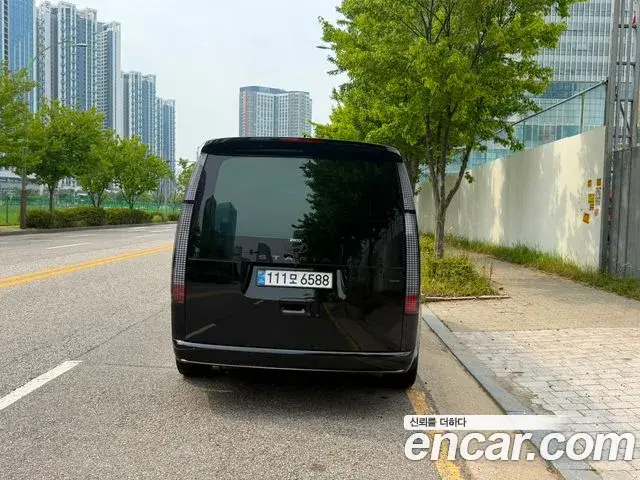 Hyundai Staria 2025 — ფოტო 1/16