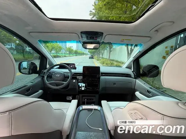 Hyundai Staria 2025 — ფოტო 12/16