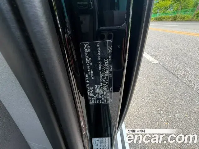 Hyundai Staria 2025 — ფოტო 8/16