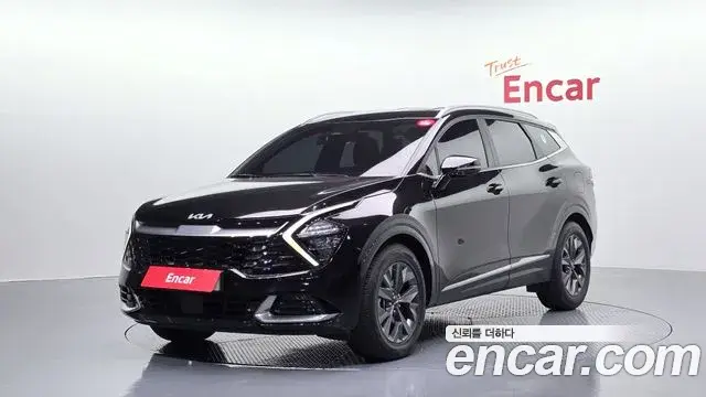 Kia Sportage 2022 — Фото 1/20