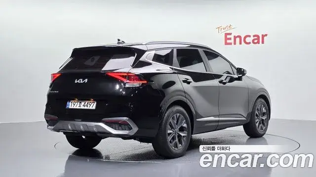 Kia Sportage 2022 — Фото 2/20