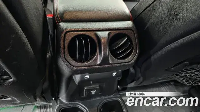 Jeep Gladiator 2021 — Photo 12/30
