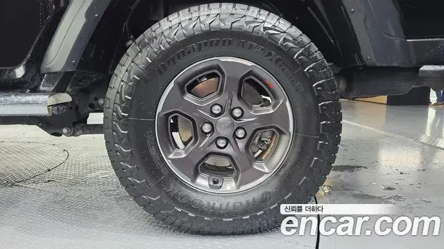 Jeep Gladiator 2021 — Photo 21/30