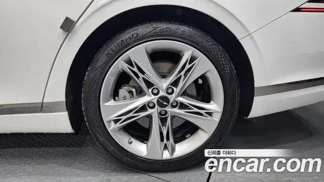 Genesis G90 2022 — Şəkil 19/37