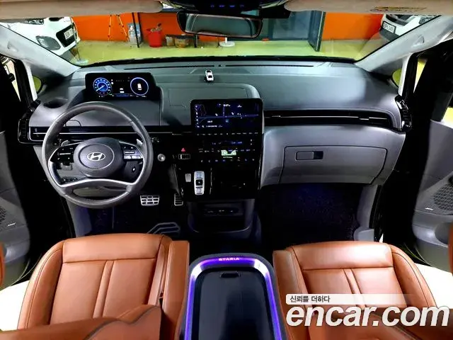 Hyundai Staria 2024 — Фото 10/20