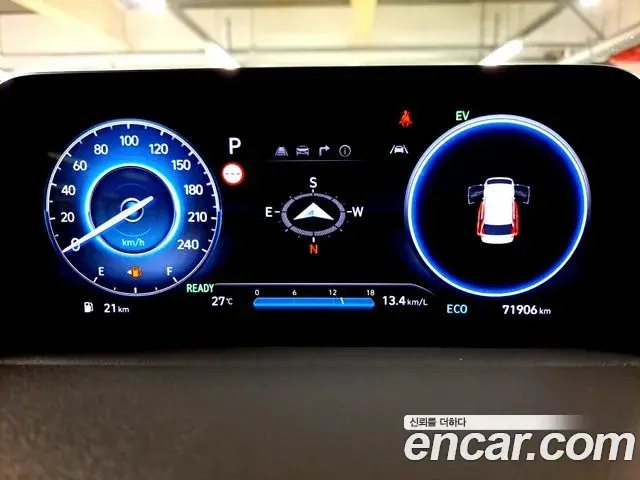 Hyundai Staria 2024 — Фото 6/20
