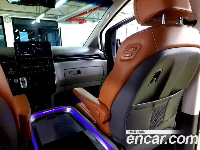Hyundai Staria 2024 — Фото 15/20