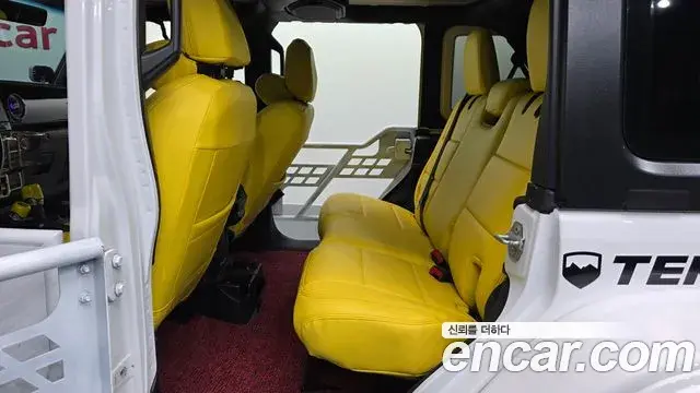 Jeep Wrangler 2020 — Photo 11/32