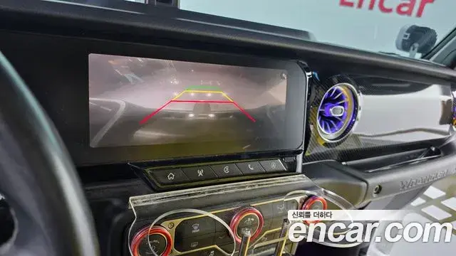 Jeep Wrangler 2020 — Photo 21/32