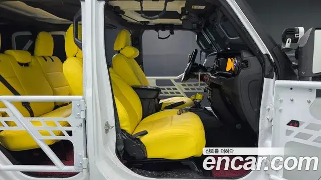 Jeep Wrangler 2020 — Photo 27/32