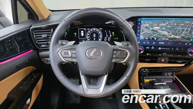 Lexus NX350h 2024 — Photo 3/31