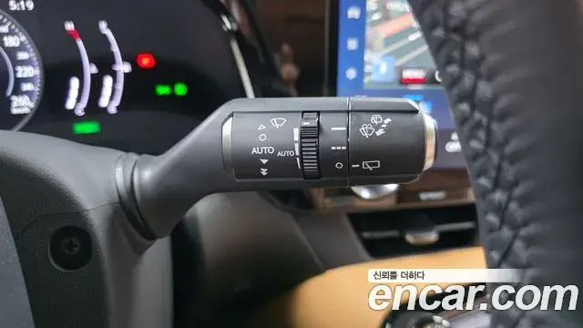 Lexus NX350h 2024 — Photo 13/31