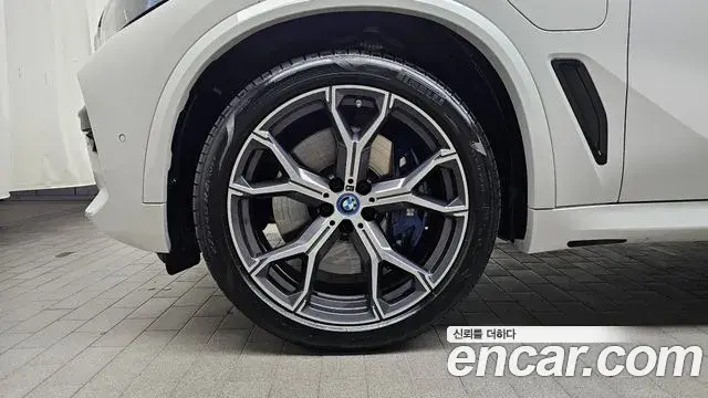 BMW X5 2021 — Фото 4/20