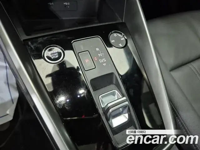 Audi A3 2022 — Şəkil 10/19