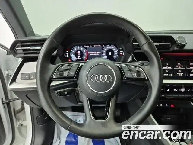 Audi A3 2022 — Şəkil 14/19