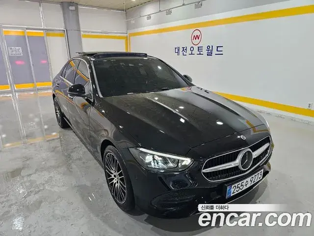 Mercedes-Benz C-Class 2024 — Фото 10/17