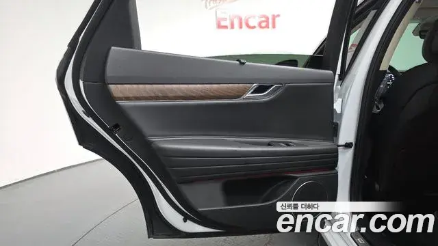 Genesis G80 2024 — Şəkil 20/39