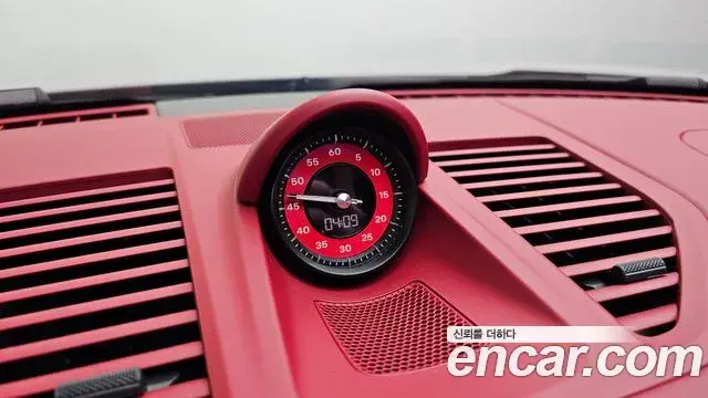 Porsche 911 2022 — Şəkil 14/20