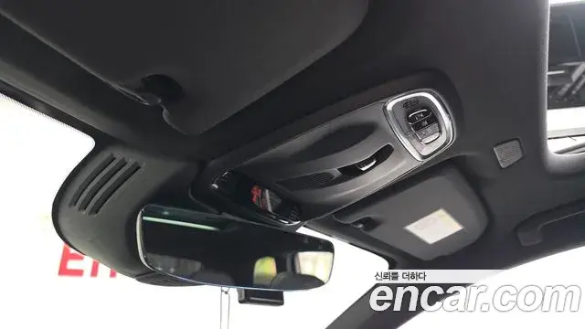 Volvo XC60 2021 — ფოტო 9/31