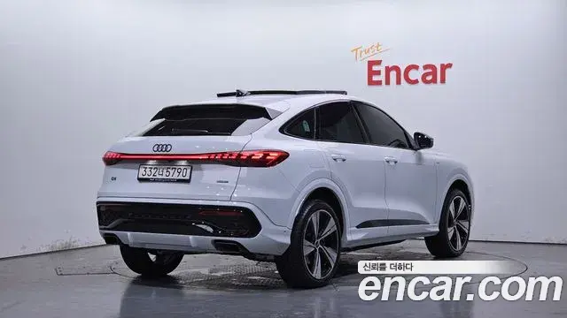 Audi Q5 2025 — ფოტო 15/20