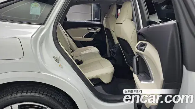 Audi Q5 2025 — ფოტო 4/20