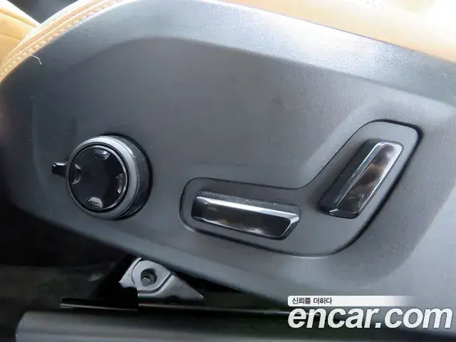 Volvo XC90 2021 — Photo 18/20