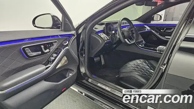 Mercedes-Benz S-Class 2022 — Photo 15/20