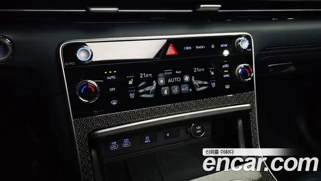 Genesis GV80 Coupe 2024 — ფოტო 13/33