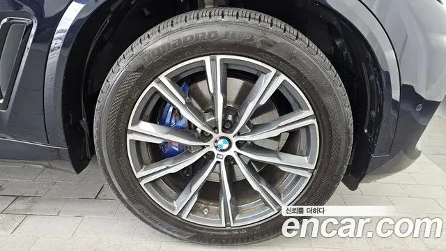 BMW X5 2021 — Photo 20/35