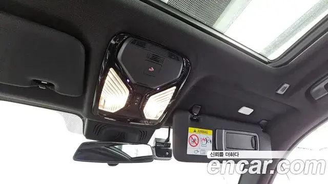 BMW X5 2021 — Photo 29/35
