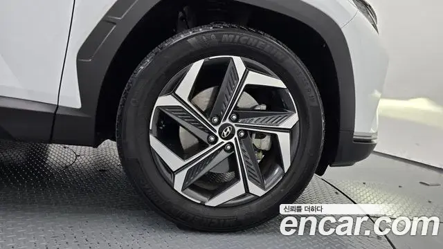 Hyundai Tucson Hybrid 2023 — Şəkil 21/32