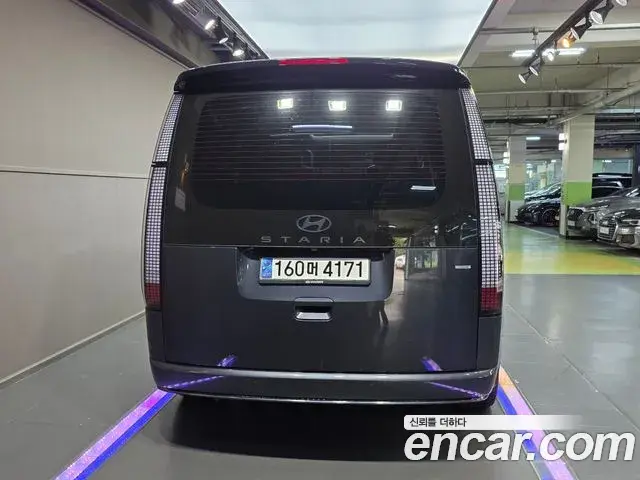Hyundai Staria 2024 — Şəkil 10/20