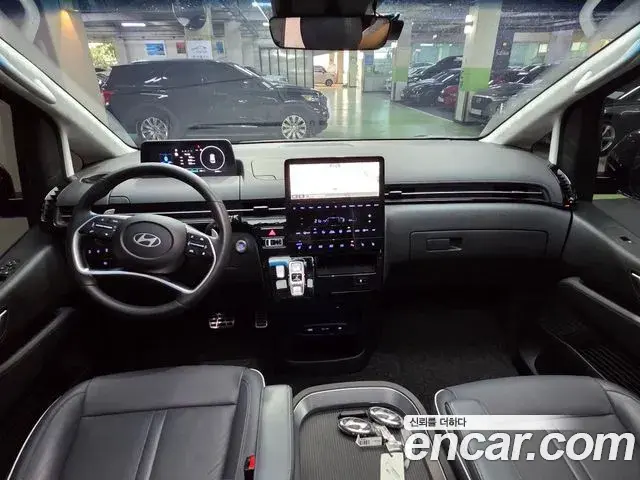 Hyundai Staria 2024 — Şəkil 1/20