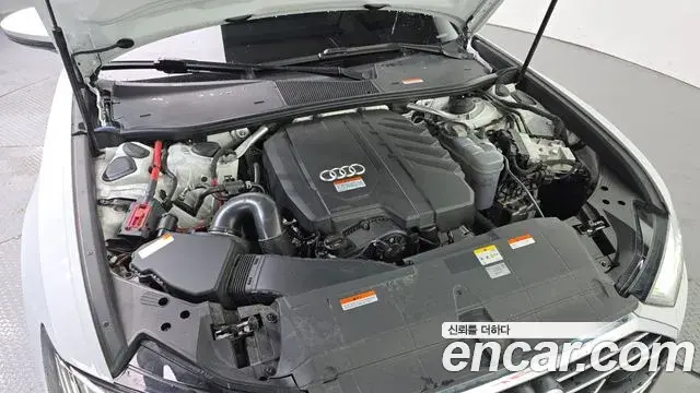 Audi A6 2023 — ფოტო 26/34