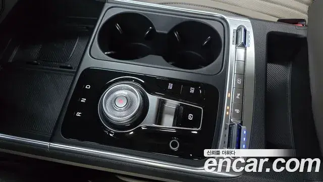 Kia Carnival 2024 — Фото 9/20