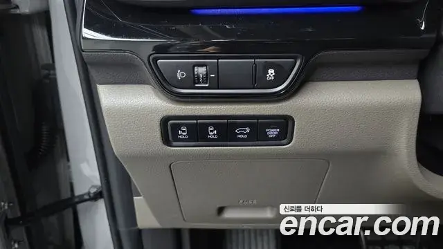 Kia Carnival 2024 — Photo 9/35